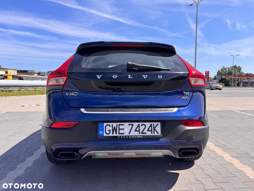Volvo V40 T4 Drive-E Ocean Race - 3