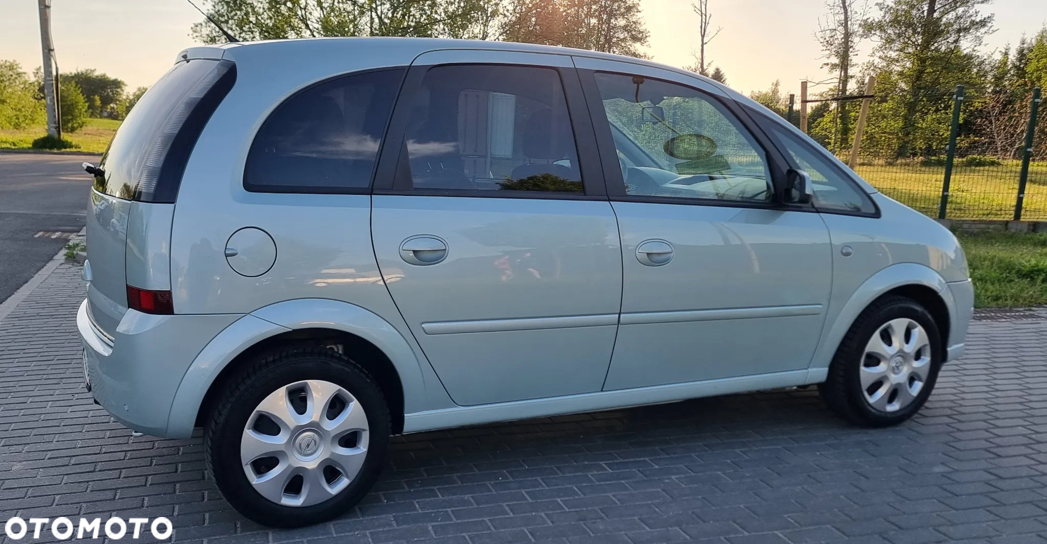 Opel Meriva - 9