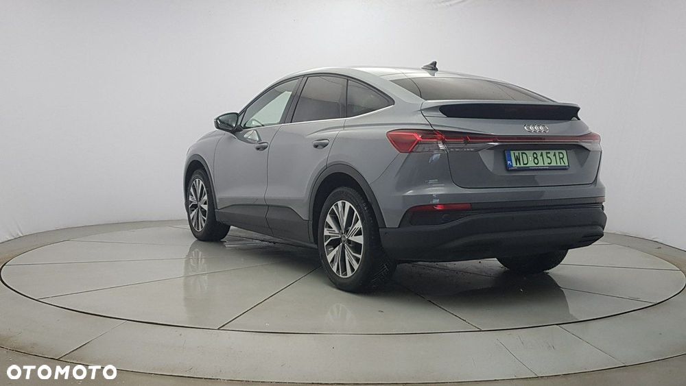 Audi Q4 e-tron - 5