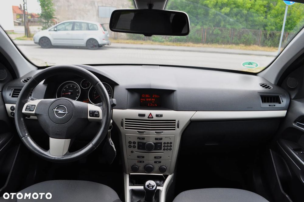 Opel Astra 1.6 Edition - 12