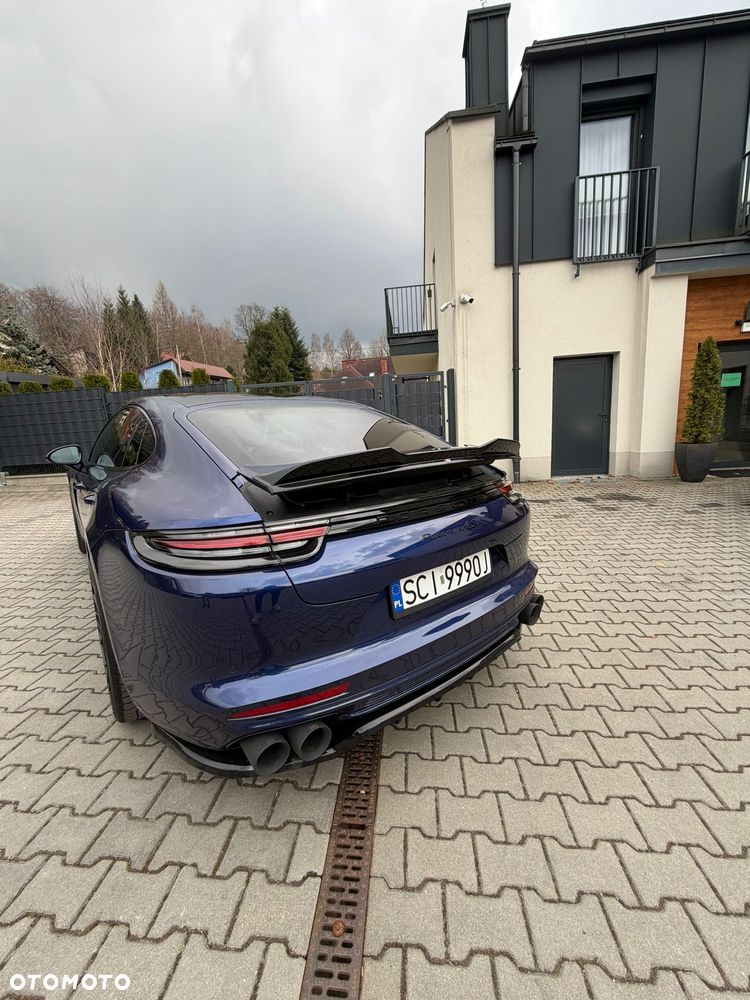 Porsche Panamera 4S - 4
