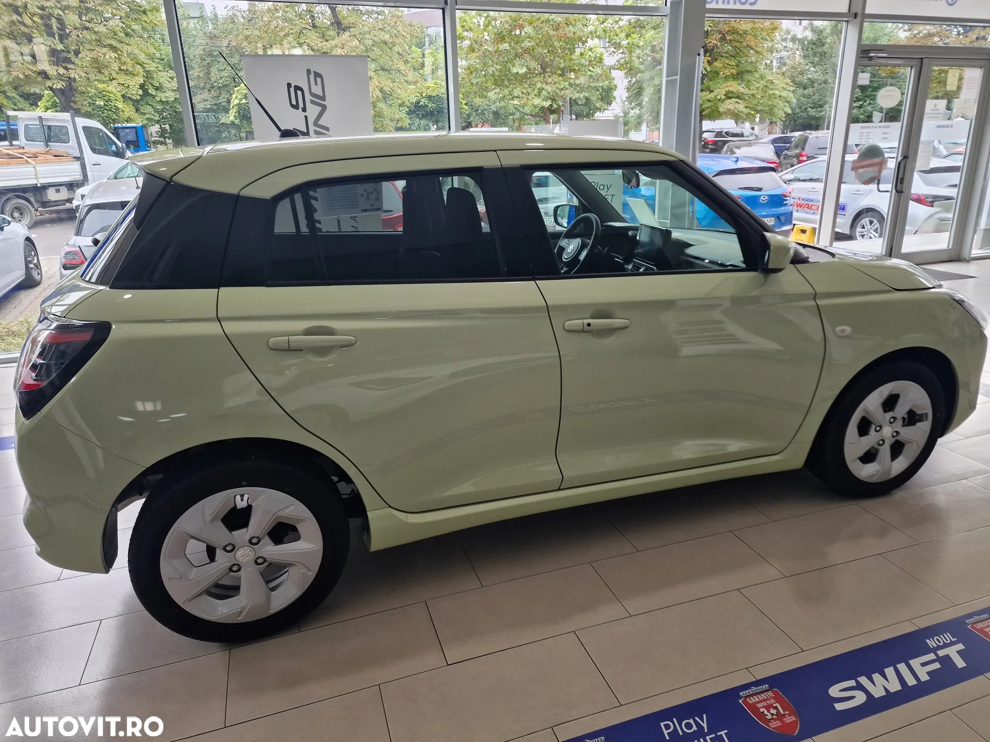Suzuki Swift 1.2 Dualjet 12V MHEV CVT Passion - 6