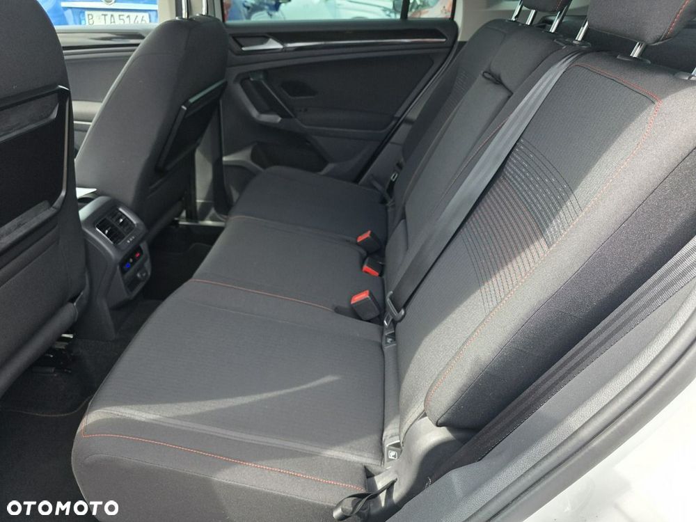 Volkswagen Tiguan 2.0 TDI SCR DSG R-Line - 14