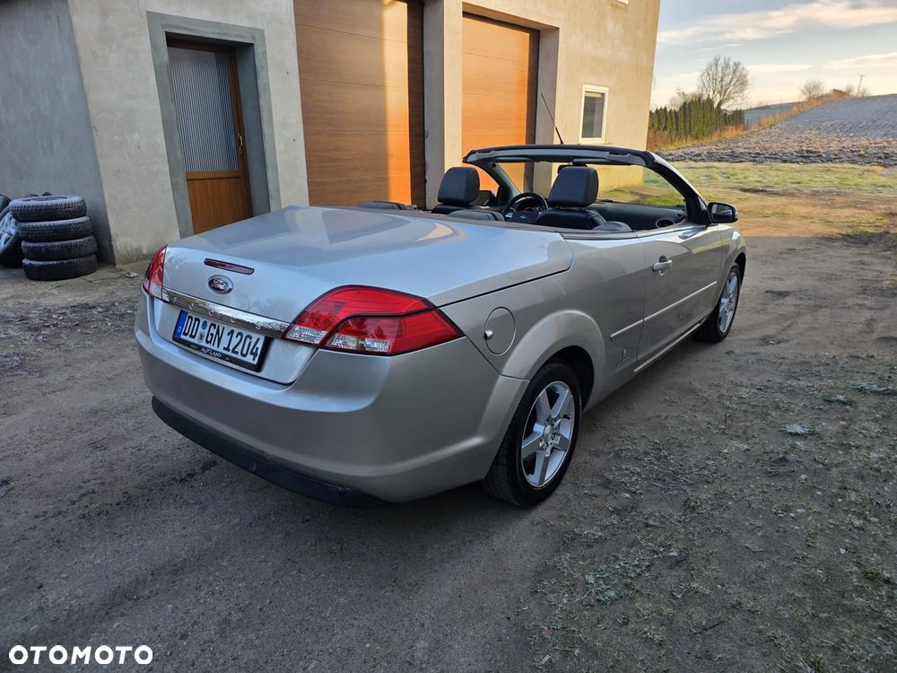 Ford Focus 2.0 16V Titanium - 5