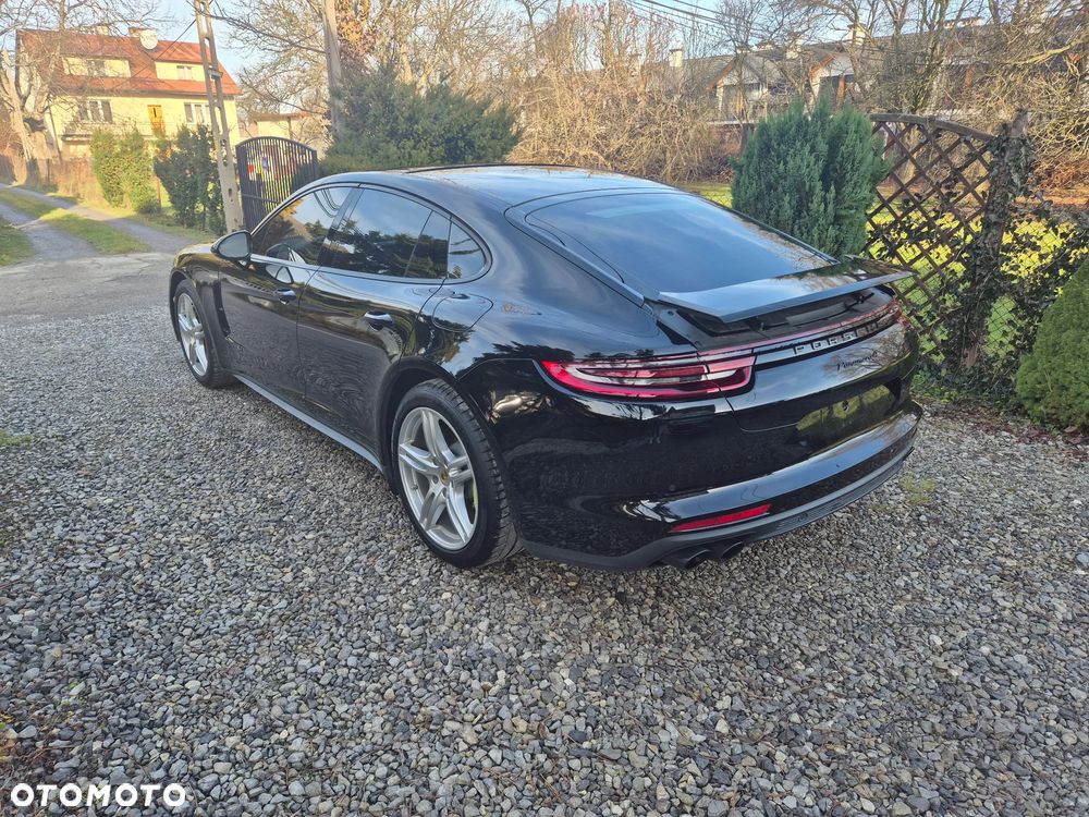 Porsche Panamera 4 E-Hybrid - 13