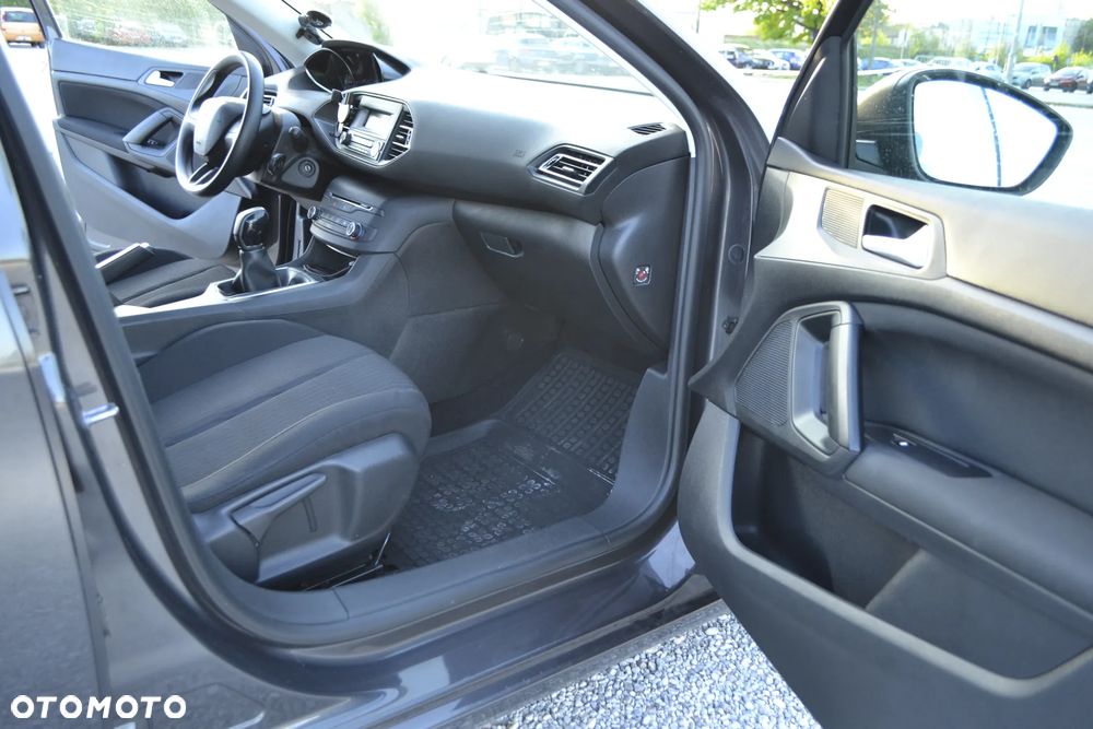Peugeot 308 1.2 PureTech Access S&S - 15