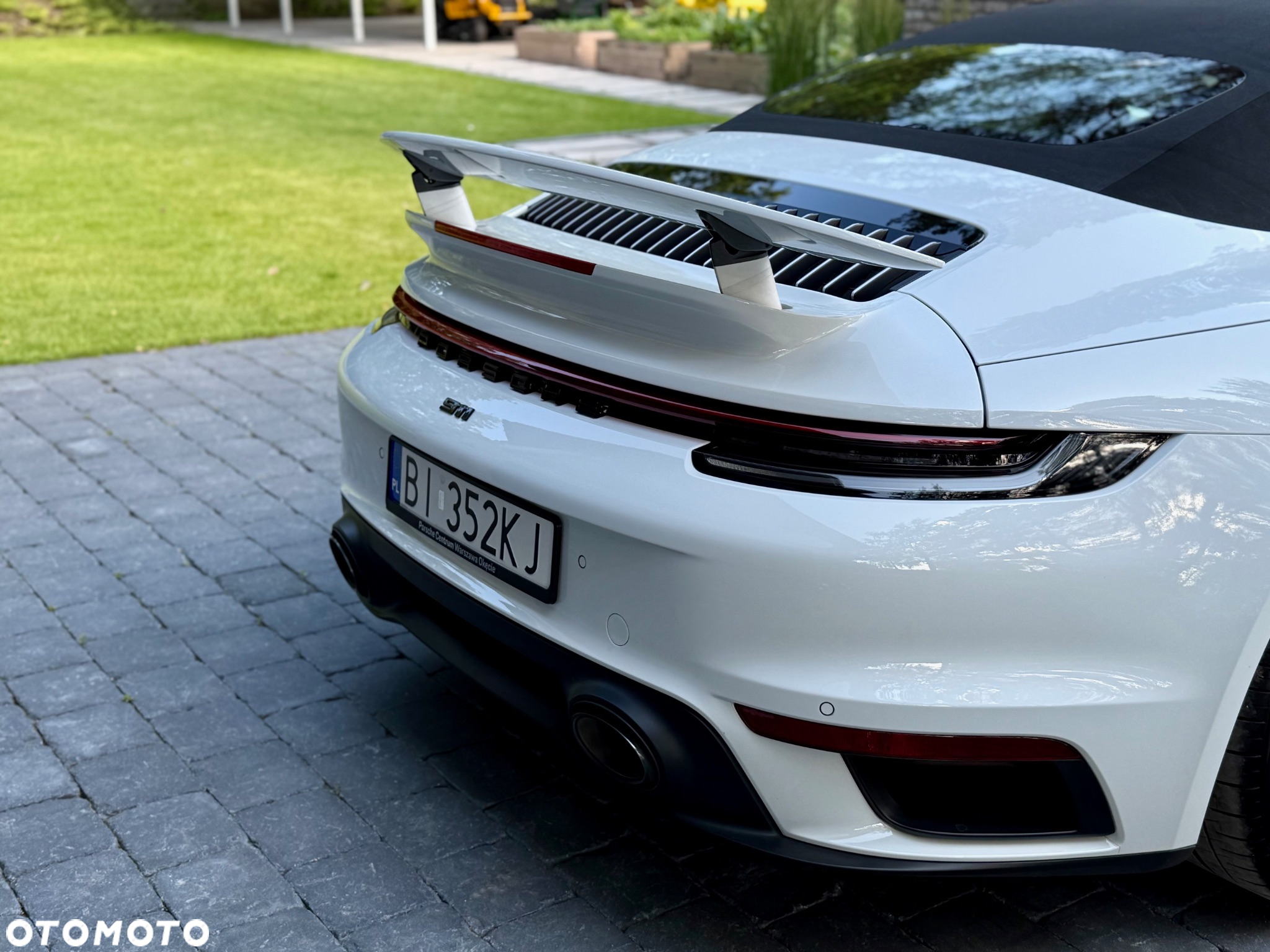Porsche 911 Carrera Turbo Cabrio - 10