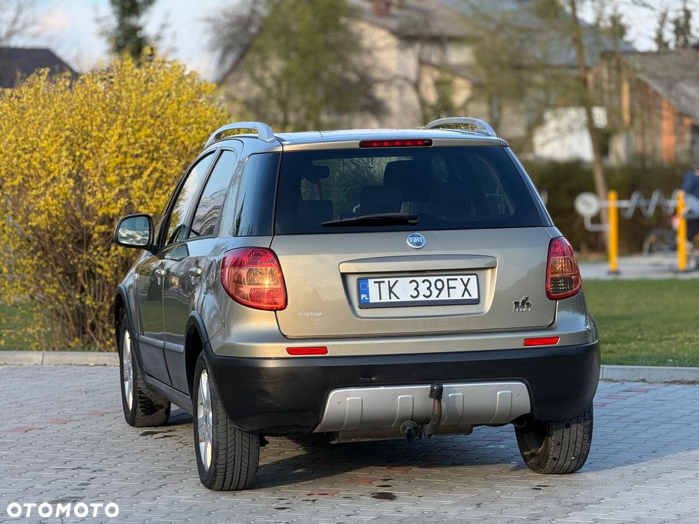 Fiat Sedici 1.6 16V 4x4 Emotion - 18