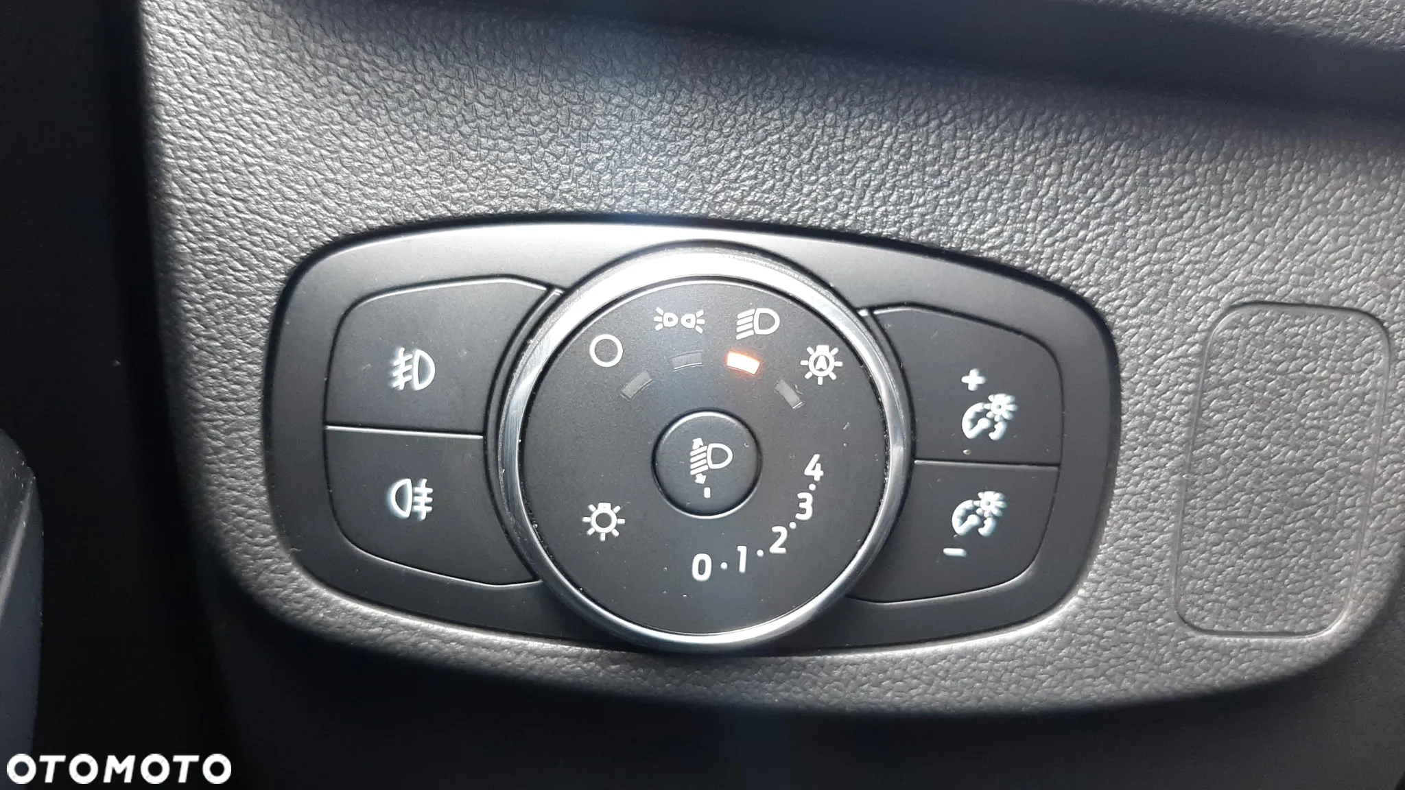 Ford Focus 1.5 EcoBlue SCR Titanium - 19