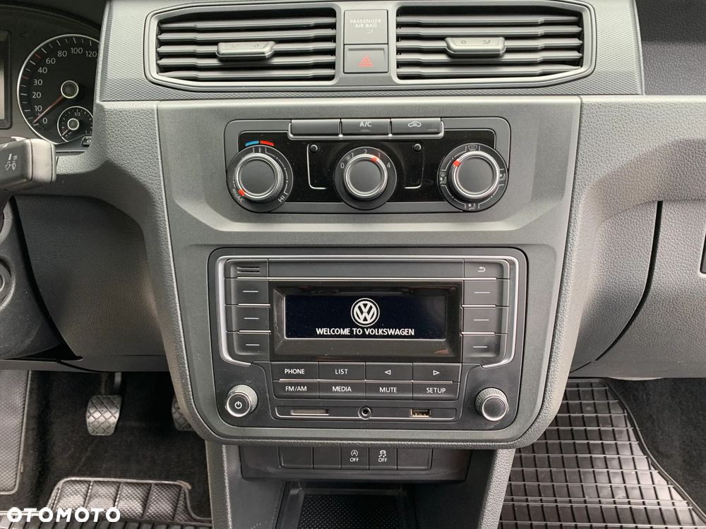 Volkswagen CADDY L1 DFSD MOCNY 2.0TDI 102KM Euro6 Homologacja Cięż. VAT-1 SALON POLSKA SERWISOWANY W ASO VW JEDEN WŁAŚCICIEL JAK NOWY - 40