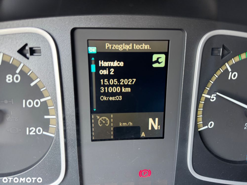 Mercedes-Benz - 22