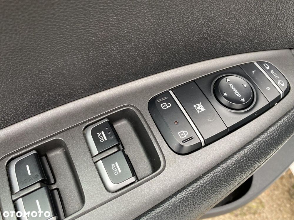 Kia Optima 1.7 CRDI M - 12