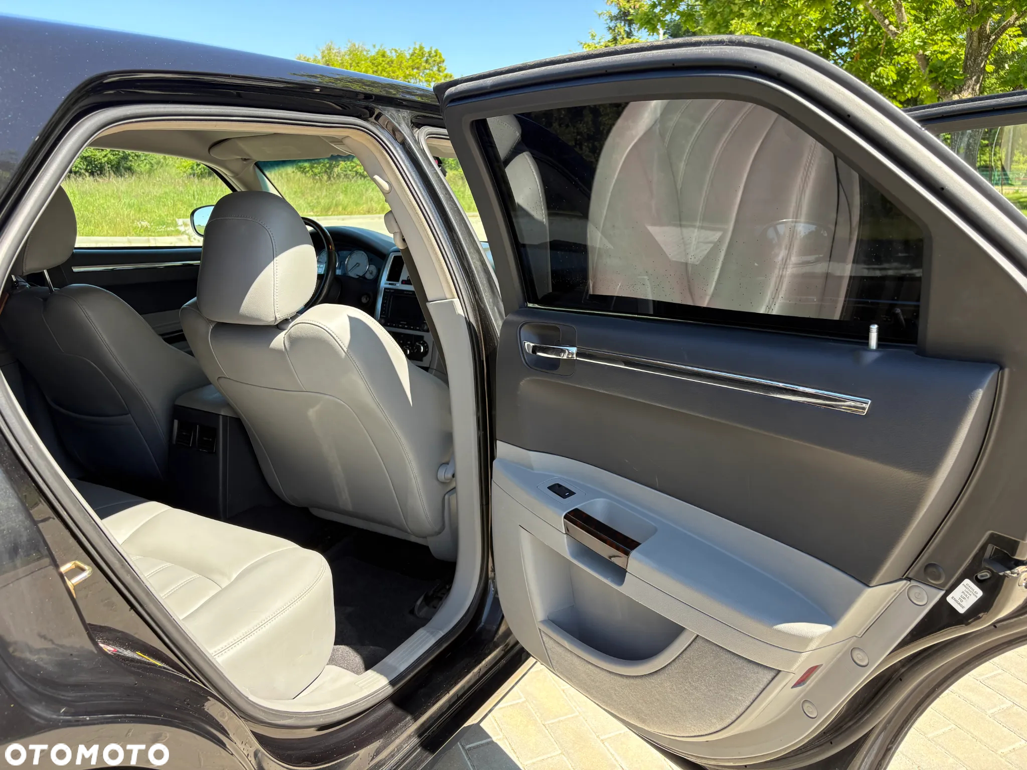 Chrysler 300C 3.0 V6 CRD - 19