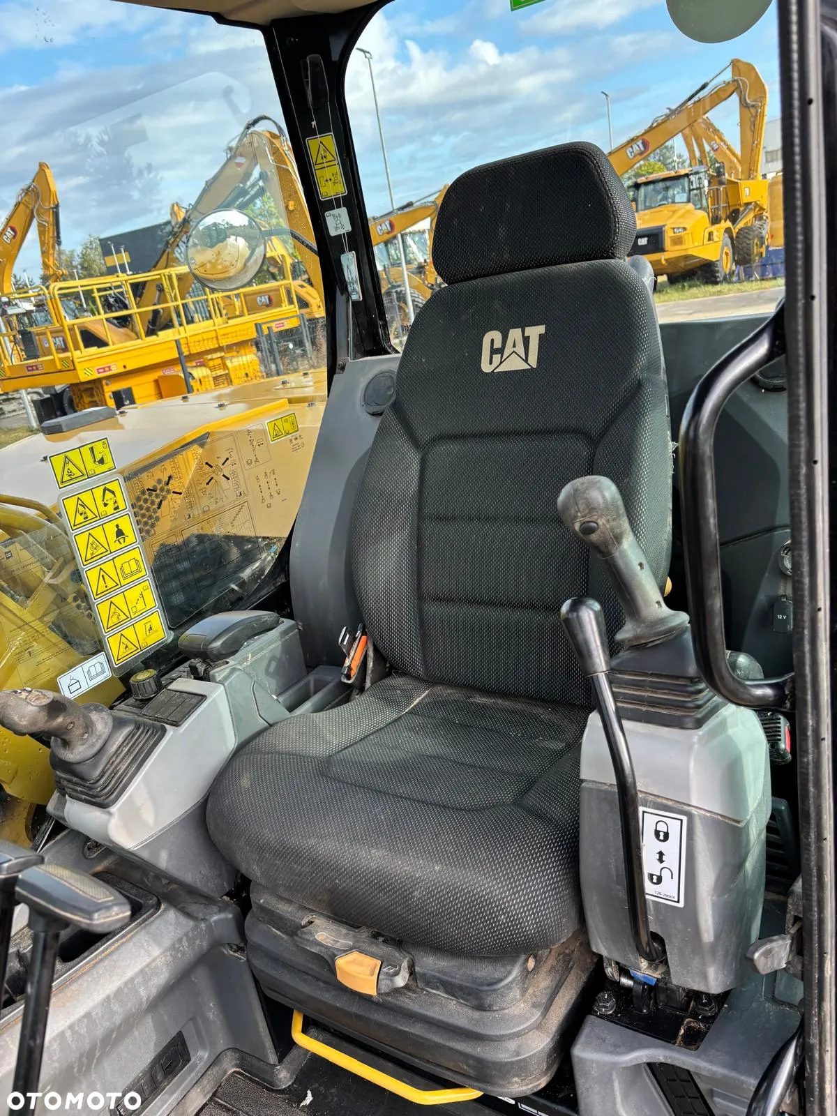Caterpillar 307.5 - 7