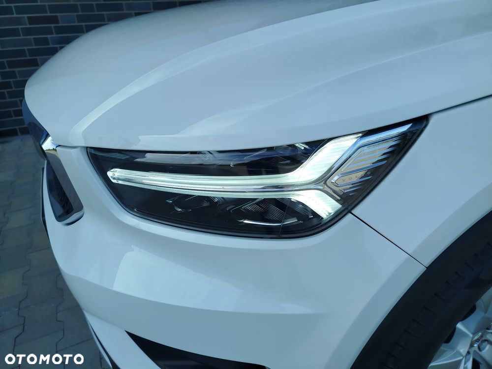 Volvo XC 40 T2 Plus Dark - 10