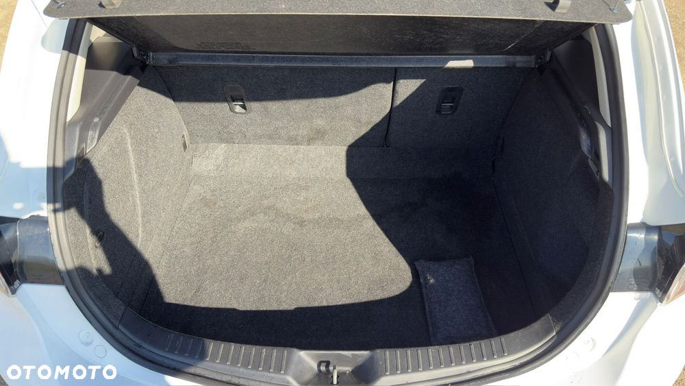 Mazda 3 1.6 Sport Active - 12