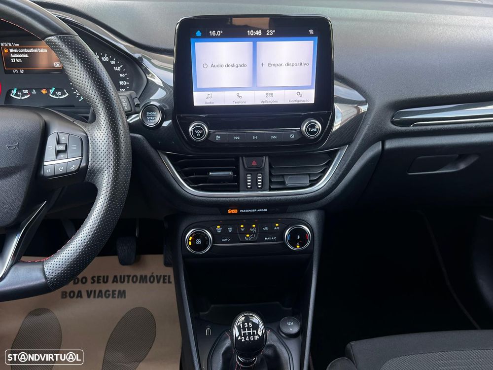 Ford Fiesta - 38