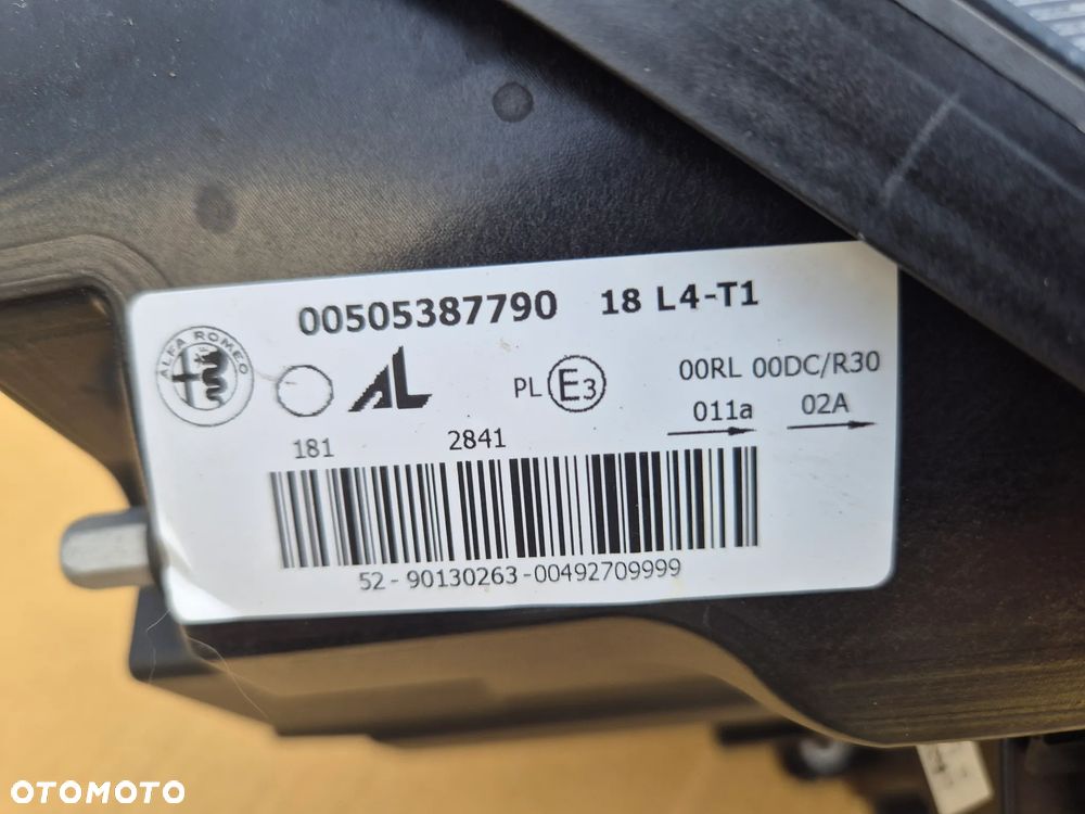 Alfa Romeo Giulietta lampa lewa.Karbon.H7.Uszkodzone szkło. - 6