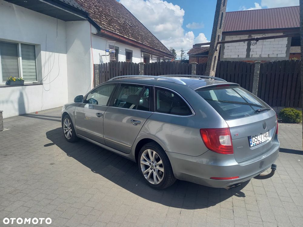 Skoda Superb 2.0 TDI Comfort DSG - 7