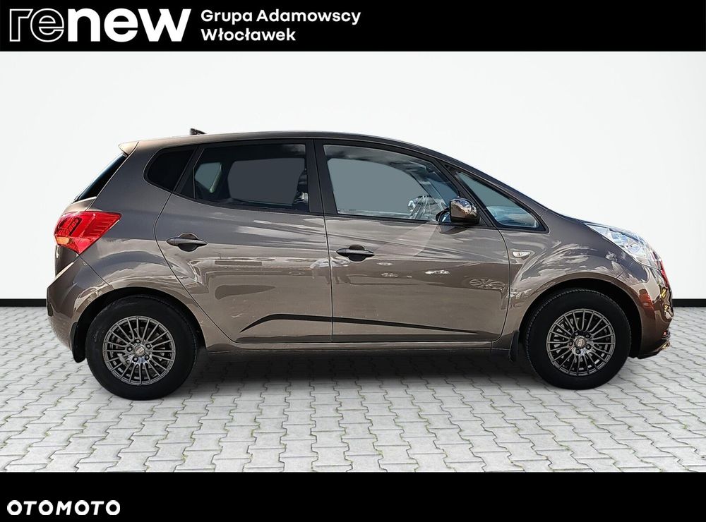 Kia Venga 1.4 L - 8