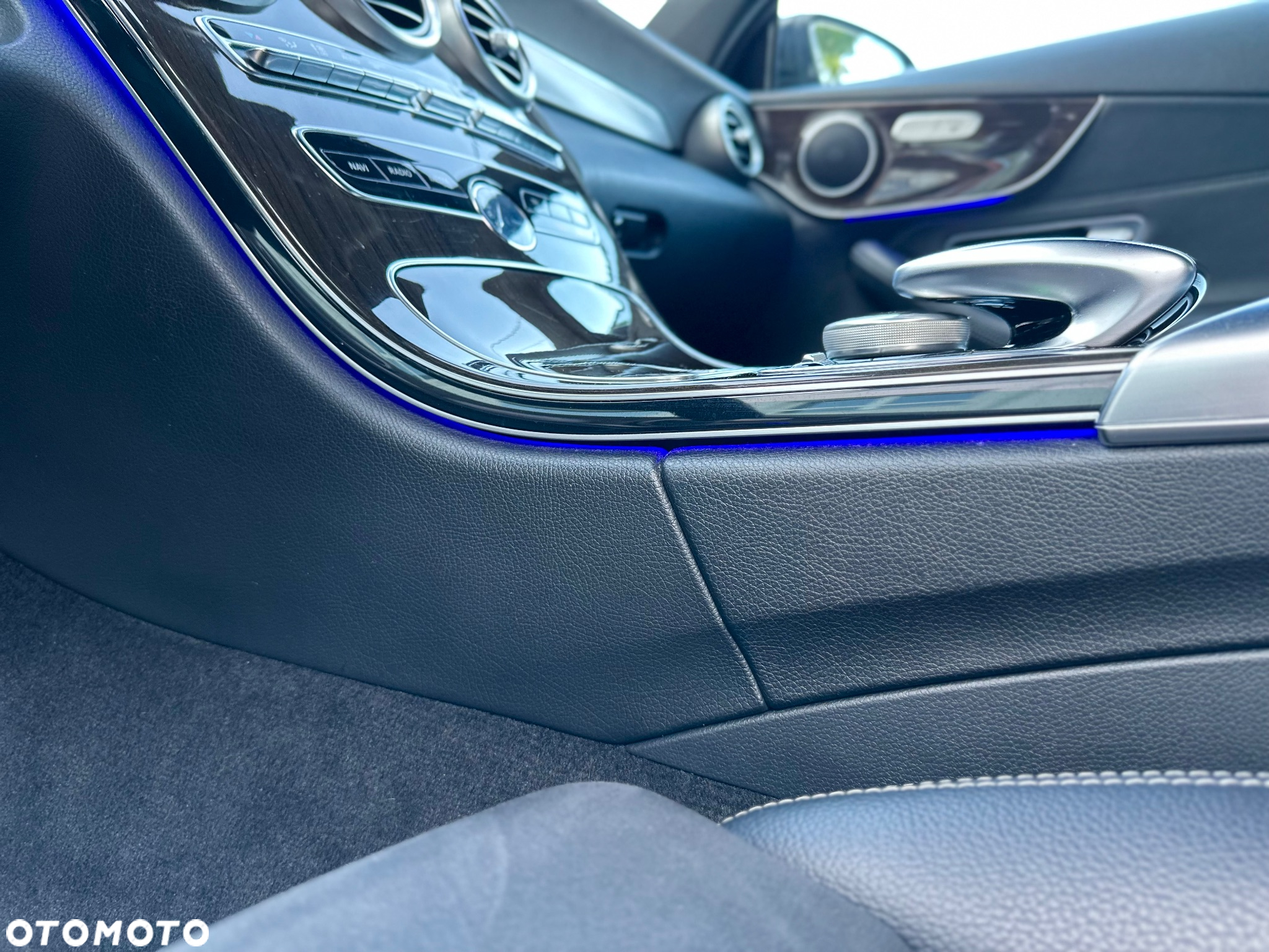 Mercedes-Benz Klasa C 300 d Coupe 9G-TRONIC AMG Line - 25