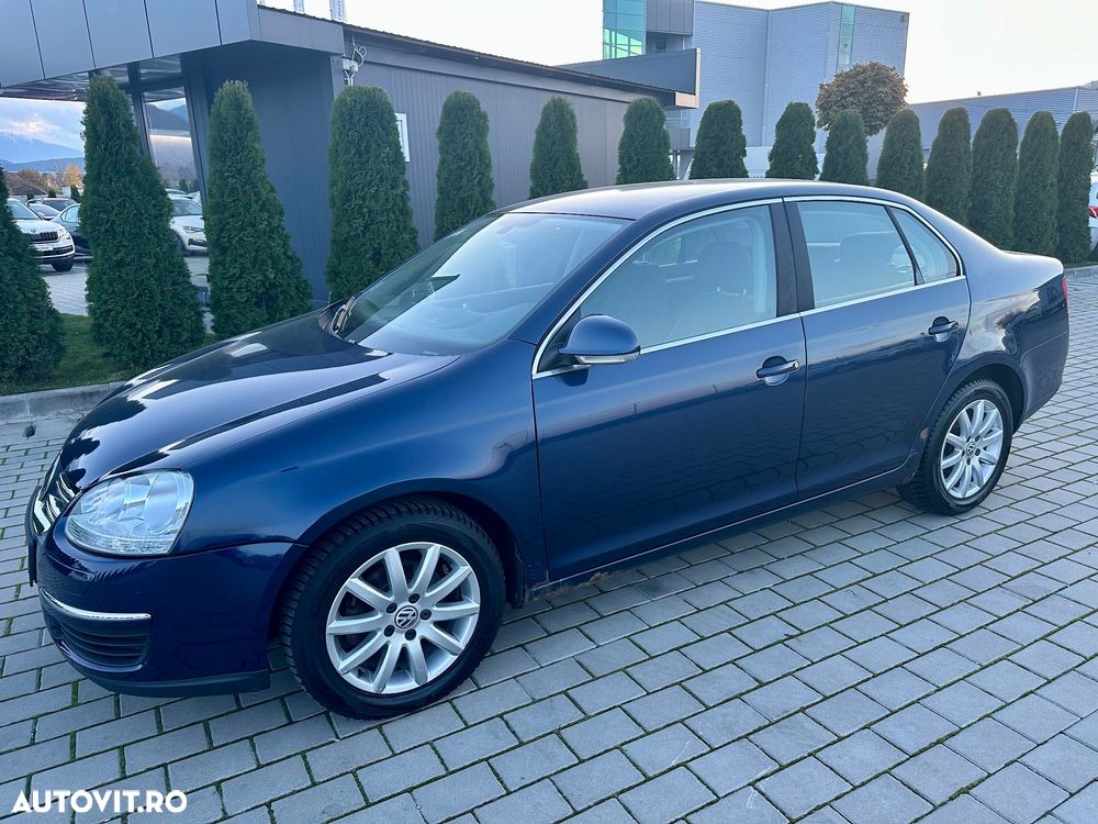 Volkswagen Jetta 1.9 TDI Comfortline - 1
