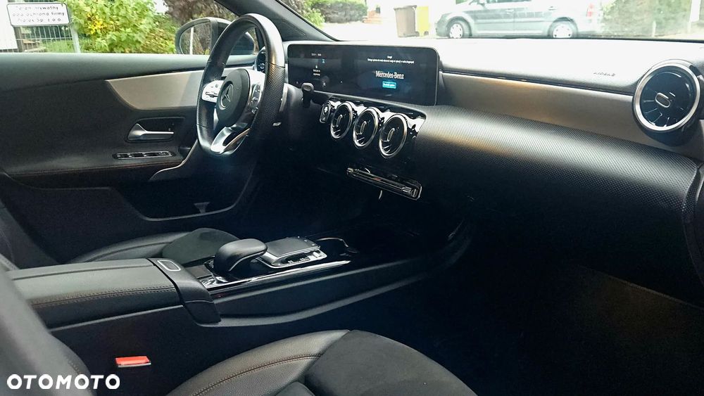 Mercedes-Benz Klasa A 200 AMG Line 7G-DCT - 6