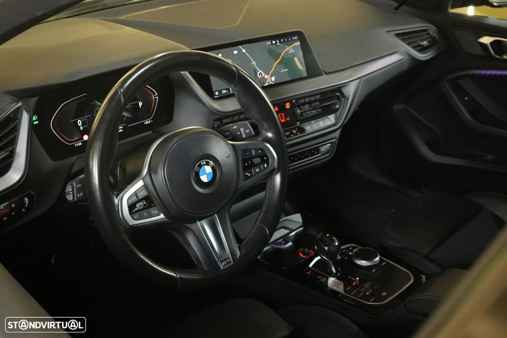 BMW 116 d Pack Desportivo M Auto - 32