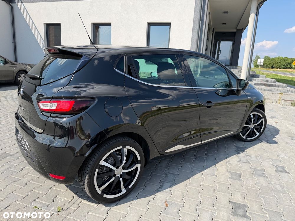 Renault Clio - 10