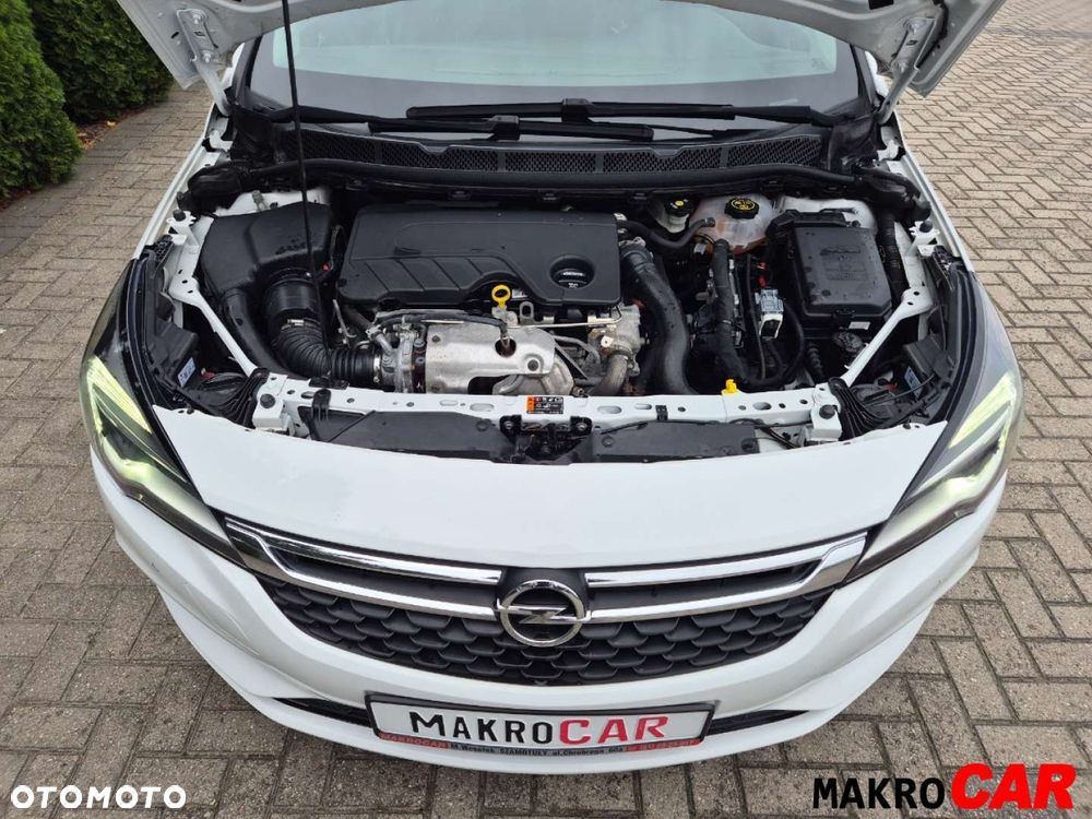 Opel Astra 1.6 CDTI Cosmo - 19