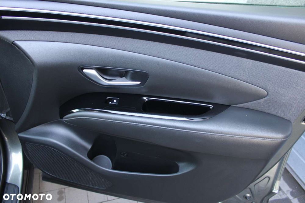 Hyundai Tucson 1.6 CRDi 48V-Hybrid 4WD DCT Select - 28