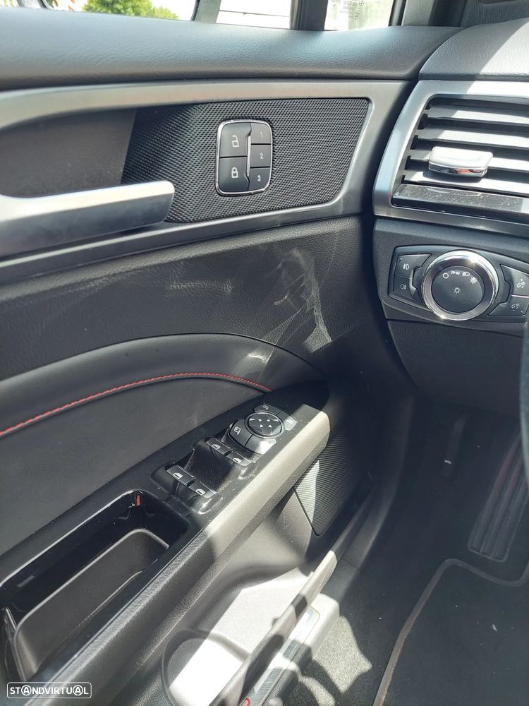 Ford Mondeo SW 2.0 TDCi ST-Line Powershift - 11