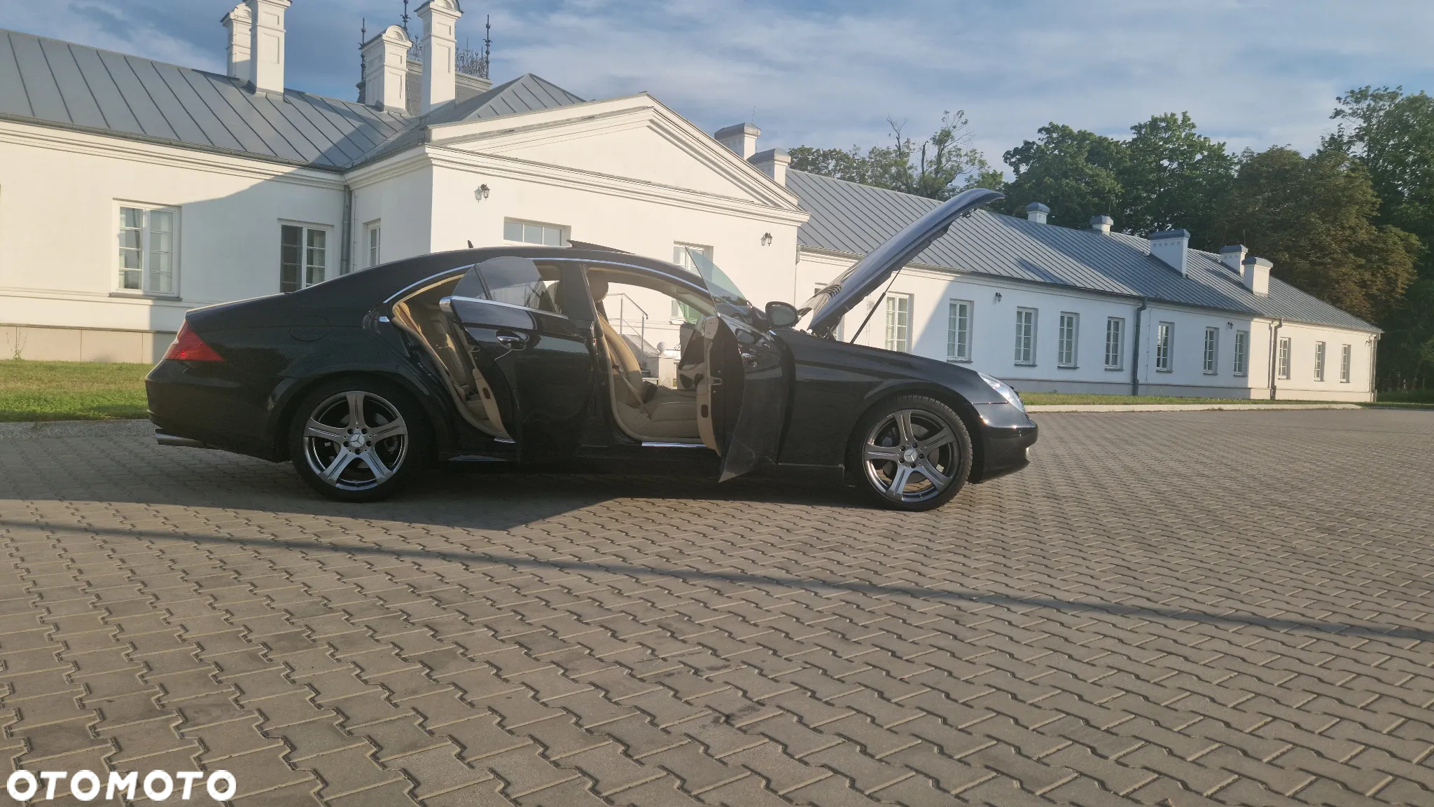 Mercedes-Benz CLS 500 - 16