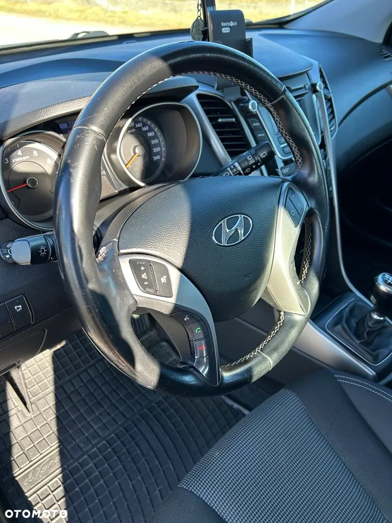 Hyundai i30 1.4 Fifa World Cup Edition - 8