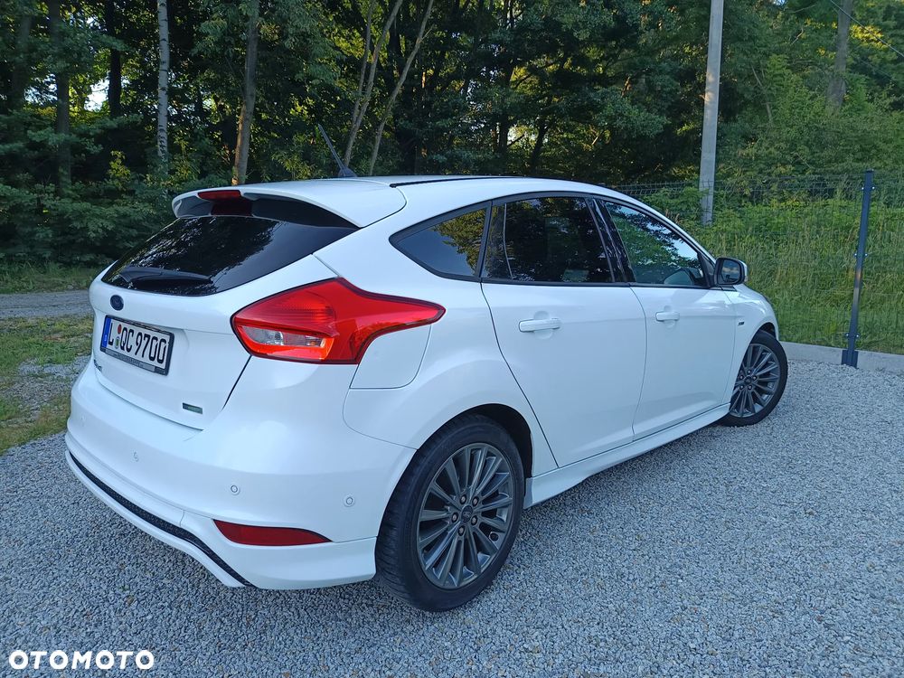 Ford Focus 1.0 EcoBoost Start-Stopp-System ST-LINE - 17