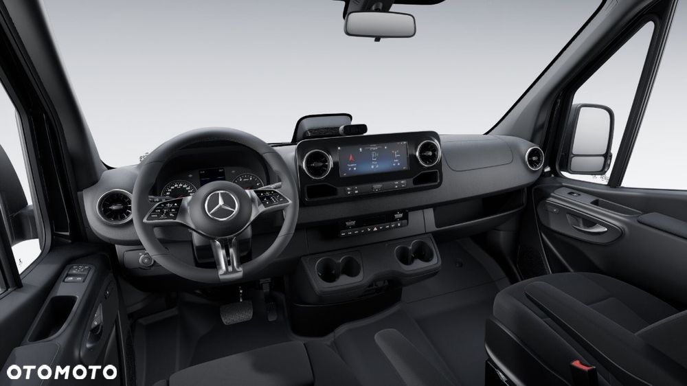 Mercedes-Benz Sprinter - 4