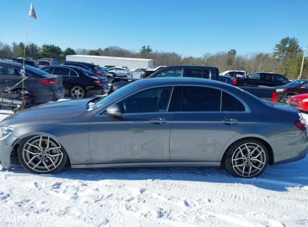 Mercedes-Benz E 300 9G-TRONIC - 13