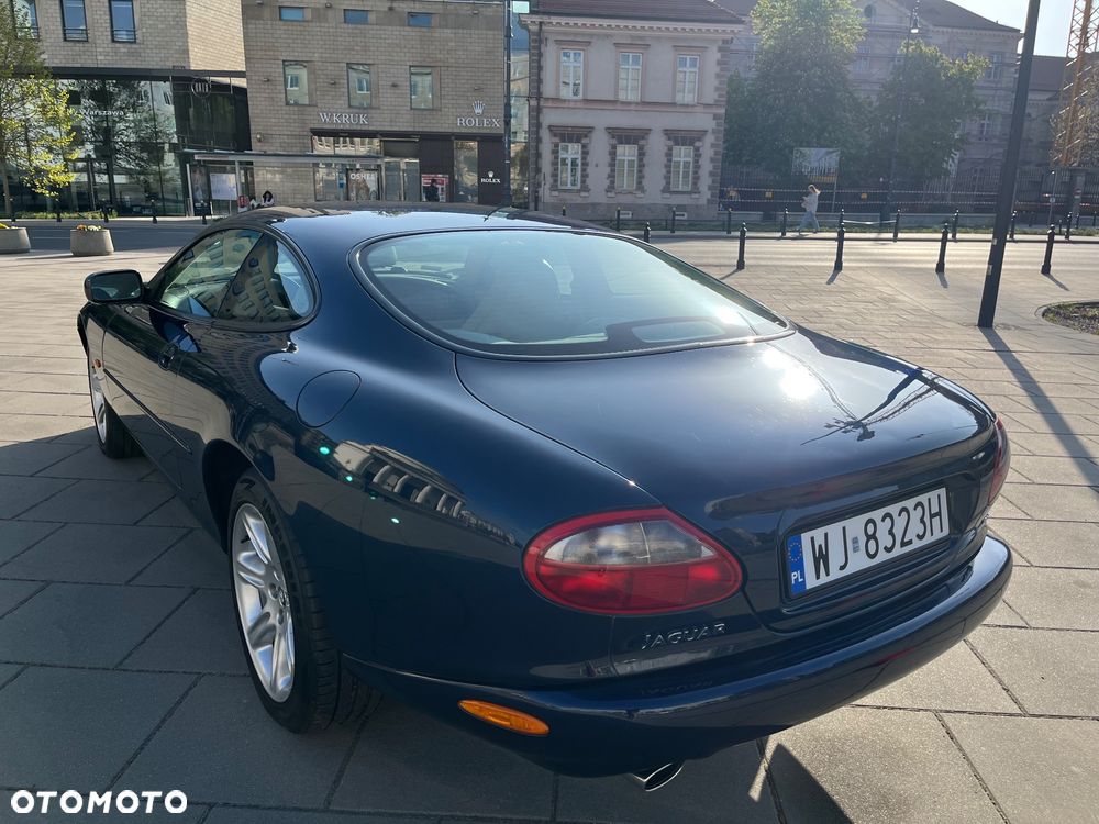 Jaguar XK8 - 22