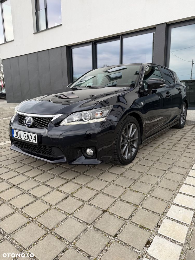Lexus CT 200h F Sport - 1