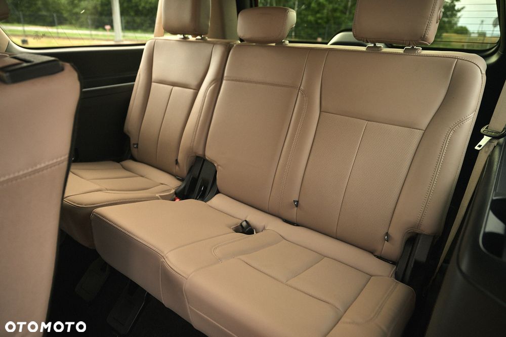 Ford Expedition - 27