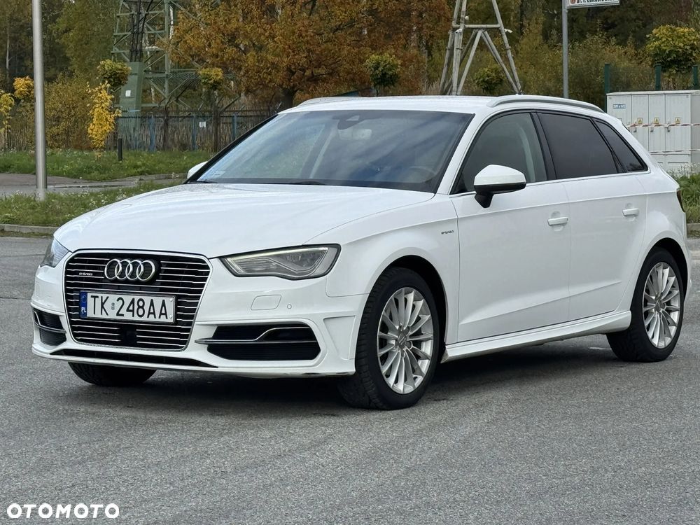Audi A3 Sportback - 1