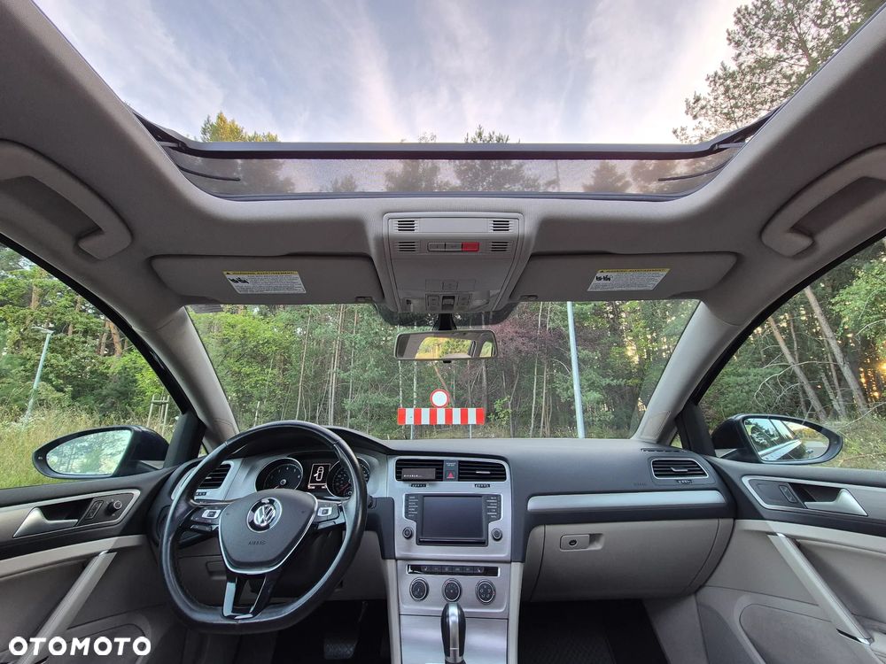 Volkswagen Golf - 21