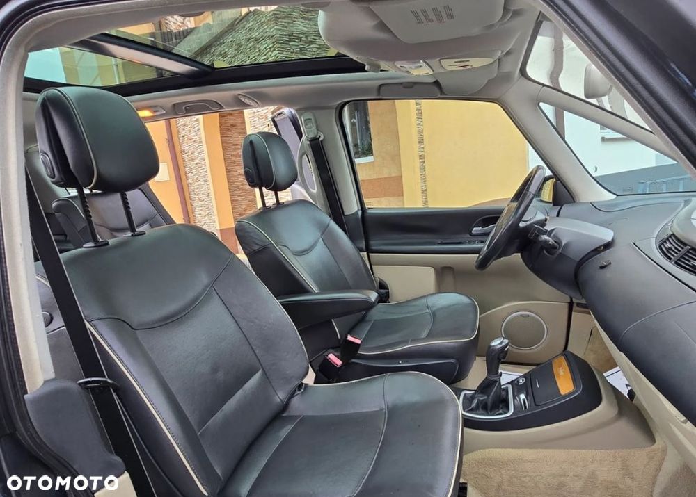 Renault Grand Espace 2.0 Initiale - 28