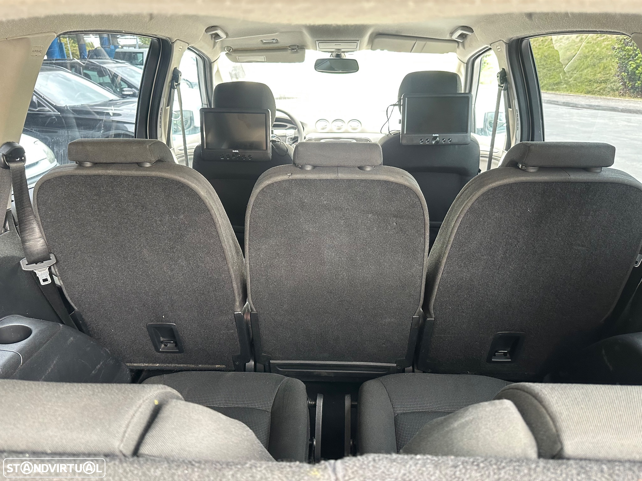 Ford S-Max 2.0 TDCi Titanium 7L - 28