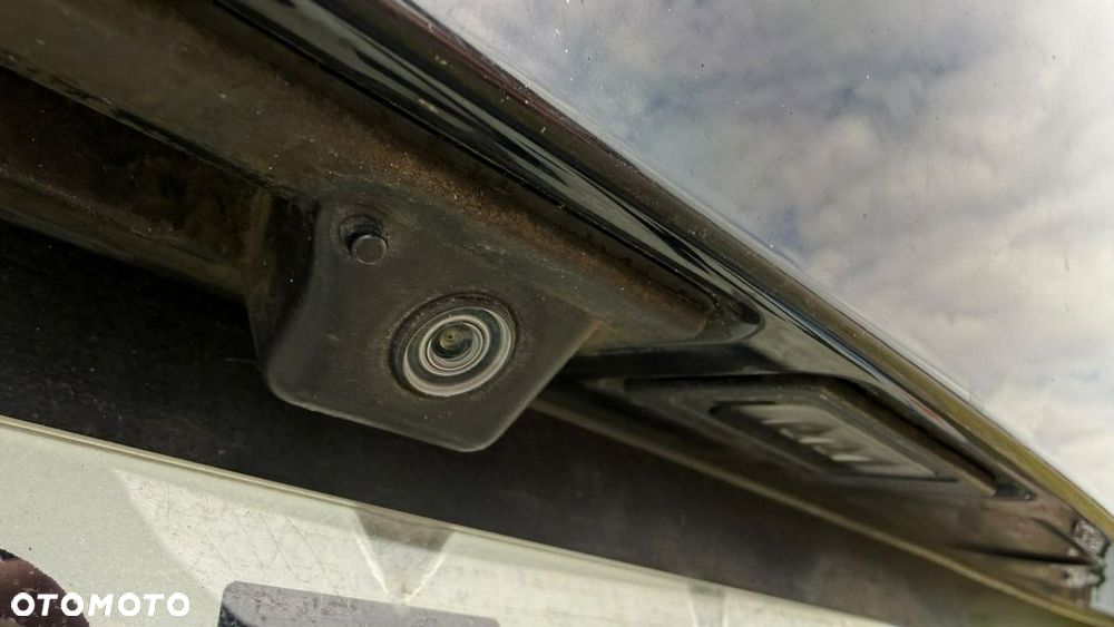 Volkswagen Touran - 13