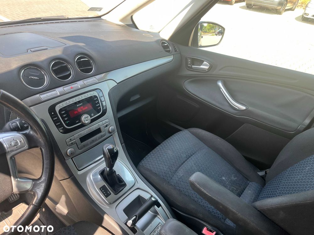 Ford Galaxy - 7