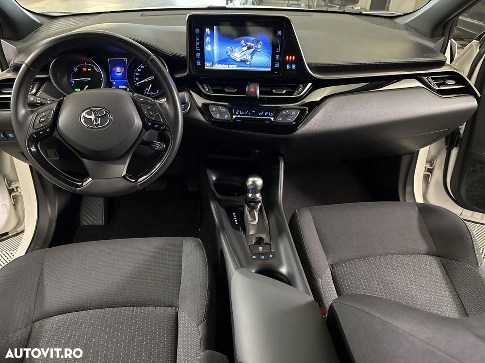 Toyota C-HR - 10