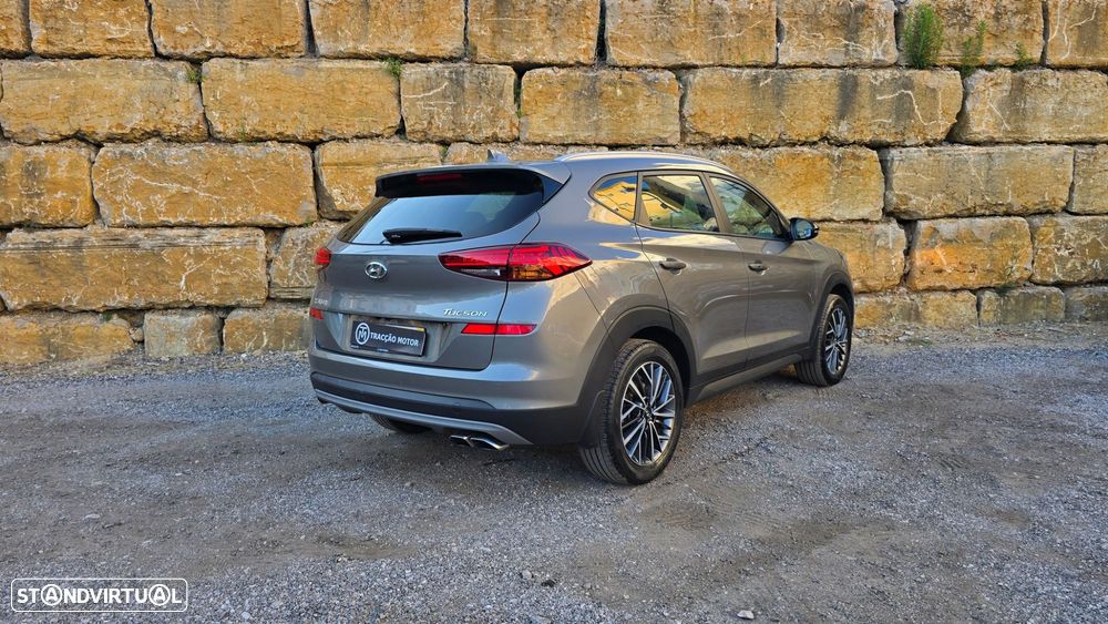 Hyundai Tucson - 2