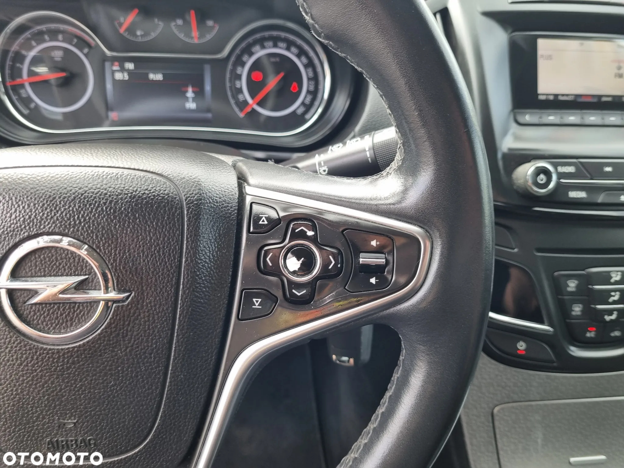Opel Insignia 1.6 ECOTEC DI Turbo ecoFLEX Start/Stop Business Edition - 19