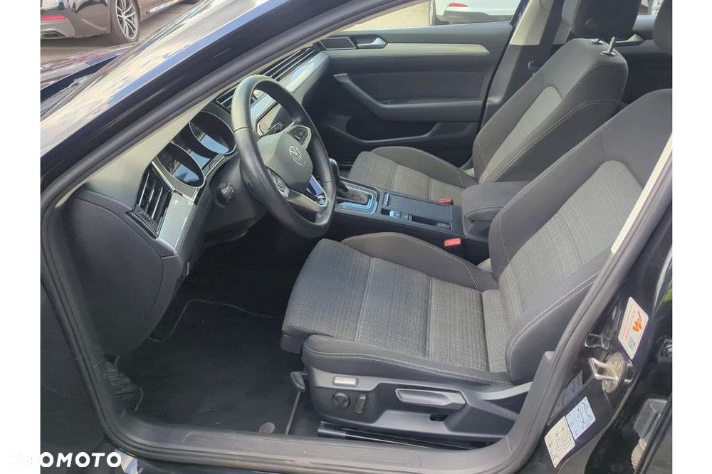 Volkswagen Passat Variant 2.0 TSI Business DSG - 4